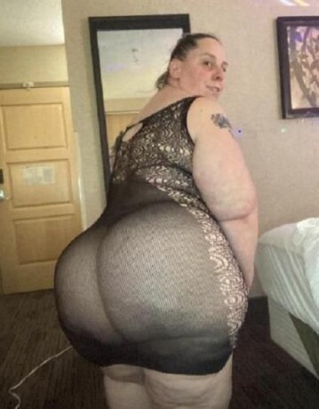 female-escorts-in-staten-island-ny-636-324-3834-big-3