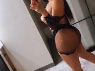 melany-female-escorts-in-long-island-city-ny