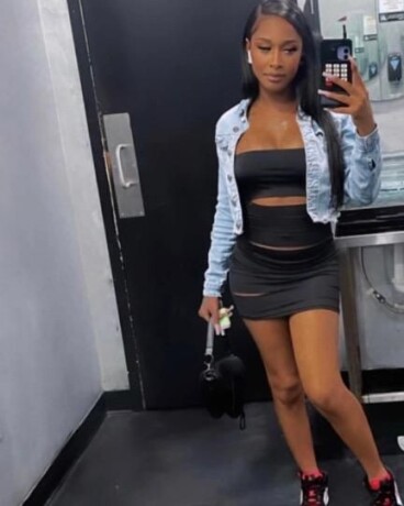 shemale-escort-in-appleton-wi-305-980-2411-big-1